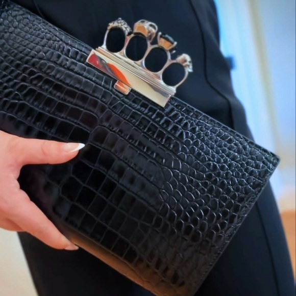 Alexander McQueen Handbags - Alexander McQueen Calfskin Crocodile Embossed Knuckle Flat Clutch Black silver